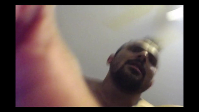 Benji Bastian: Mutlu kamburlar günü herkes!