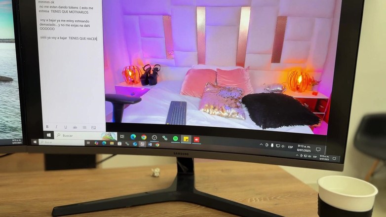Jennie sweet: Mi Monitor Se Masturba Viéndome En Vivo Y Termina Vieniedose...