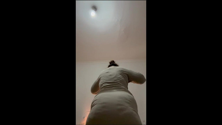 Zina Gabon: Step Stepmom Shows Her Big Ass for Me in My...