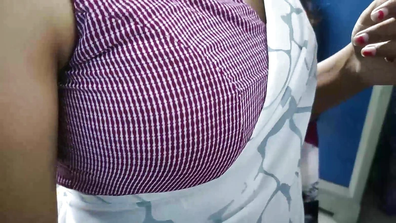 Vaigavarun45: Podpaží lízání romantiky mallu pár miluje