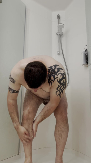 uktattooedchub74: Tombul adam duş zamanı