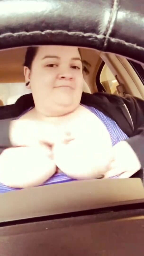 Big titty brunette: La mia compilation di grandi tette