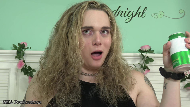 Ginary's Kinky Productions: Nancy Thompson'ın geğirme azdırma - baskın gassy play