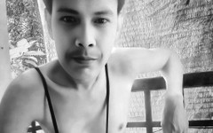 XGuszz: Xgus si pumpuje ptáka.