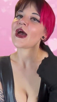Slečna Ruby Odhalena a Zotročená: Pád Sissyho