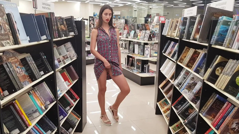 SweetButtocks: Woman in a Bookstore Shows Her Pussy and Ass