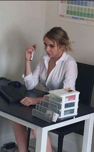 Samantha Flair: 老师拍摄 1