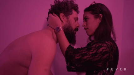 Fever Films: Mükemmel kızla yavaş seksi seks