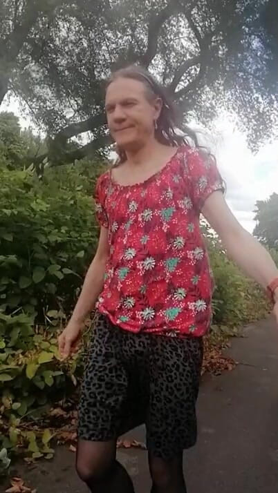Hollys Bella: Outdoors Strip and Cum
