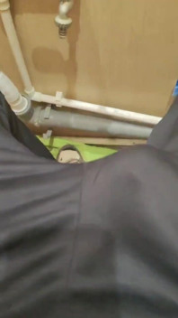 Gopnik Jerking off in the Toilet