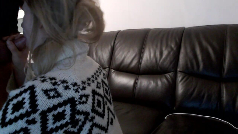 MagicStas: Gadis ini pengen nyepong dan ngocok kontol sampai dicrot di...