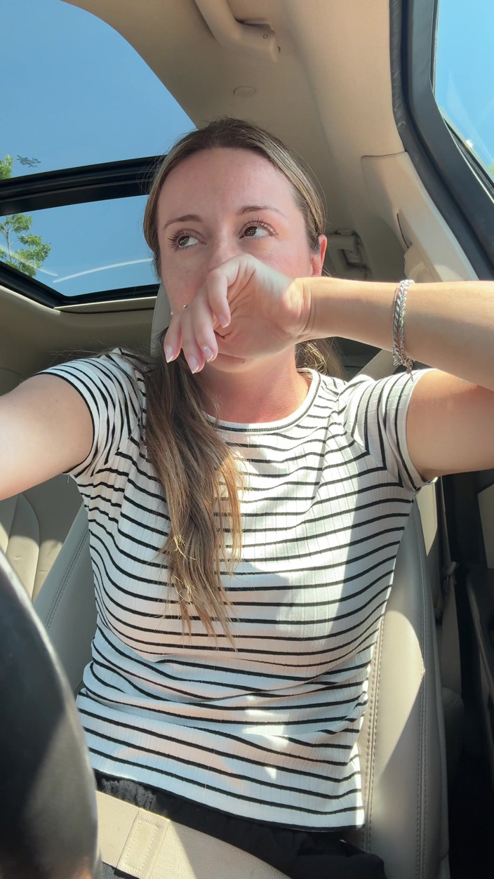 Nadia Foxx: Lush v autě! Riskantní orgasmus!