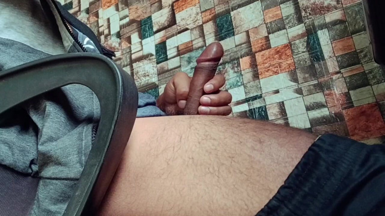 Hornyboy2058: Brudna sesja latynoska mięśni ojczyma zapala się