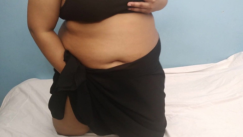 Aria Mia: Ovdovělý zadek s velkými kozami