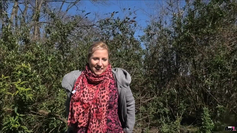 Eva Engel: Klip NS pertama saya! dekat tengah-tengah Stesen Bas!!