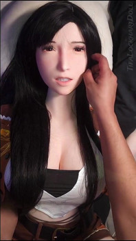 Tifa de volta ao Nibelheim Inn dá-lhe um tour privado para extra gil