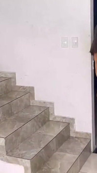 Ho beccato il ragazzo delle consegne hot