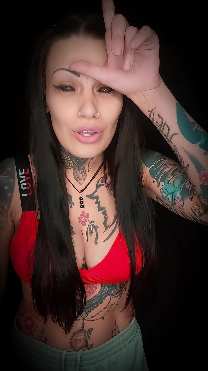 Darcy Diamond: Ești jalnic... și tu o știi