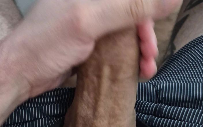 Lkdick8: Horny Twink Jerking off