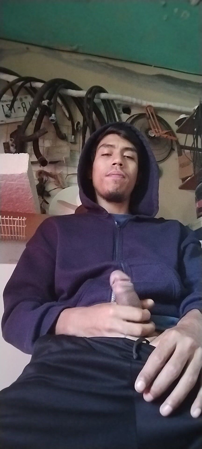 AlexAlejandro13: Nezbytná masturbace