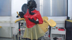 Rubber & Clinic Studio - 1ATOYS: 戴着面具的重橡胶自慰