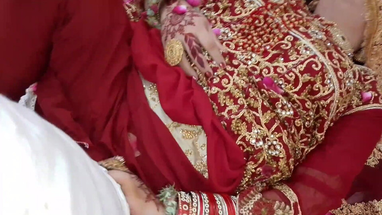 QueenbeautyQB: Indian Suhagrat First Night Sex