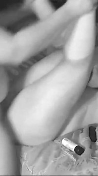 La moglie del migliore amico fa segretamente una cam