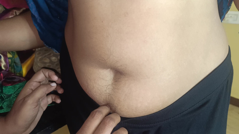 Laxi ammu: Studentessa lesbica con la sua sorellastra