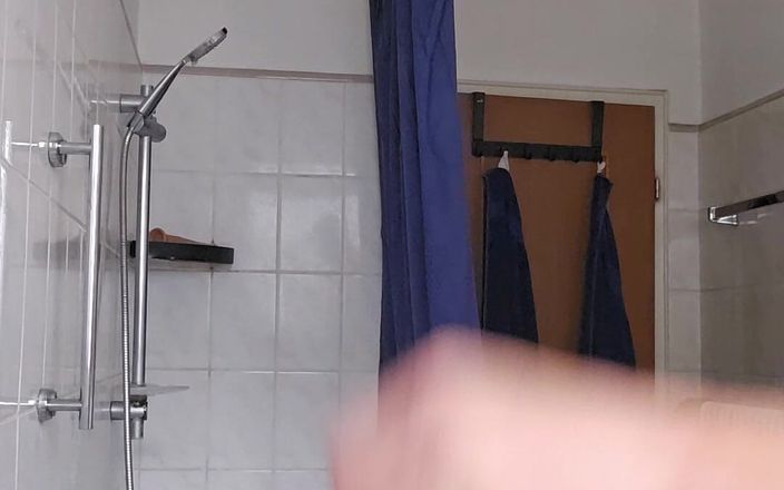 Chris_snoopy_91: Душ після роботи і оголошення про сюрприз, частина 1