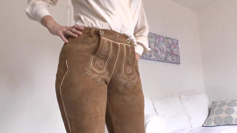 Lady Victoria Valente: Lederhosen Bavaria: Jadilah pengendus pantatku dan muncrat, lady victoria valente