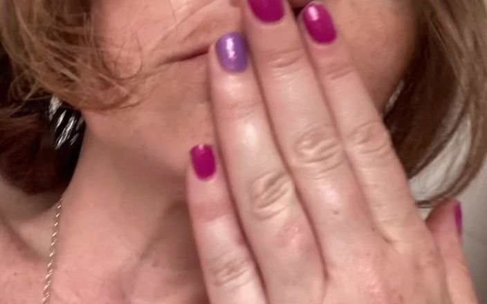 MistressWriggler: Il miglior odore del mondo! Annusare le mie dita profumate...