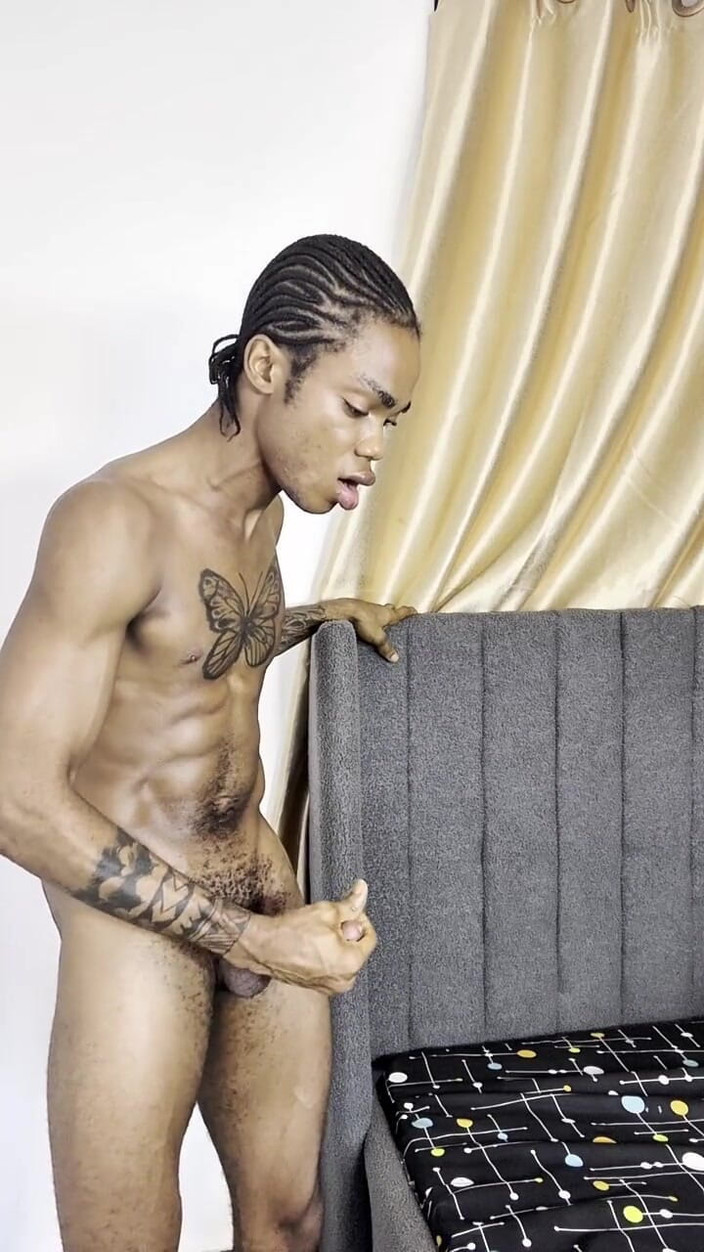 Baddestboyx: Lelaki ini Betul-betul Di Sini Memberikan Saya Beberapa Lubang Ketat...