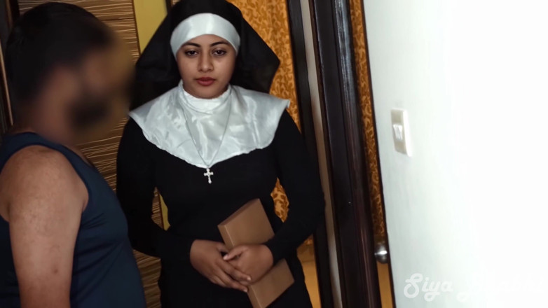 Vicky Siya: 修女的祈祷印度性爱视频siya bhabhi