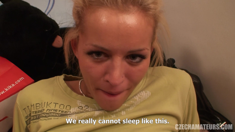 CzechAmateurs: Amateur checas 6 rubia hermosa y cachonda