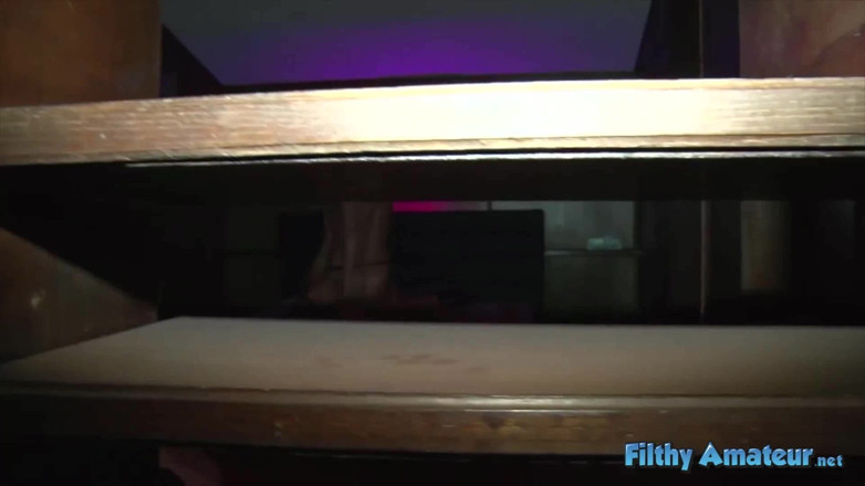 Filthy Amateur: Orgie reală cu înregistrare de acasă cu două soții obraznice care...