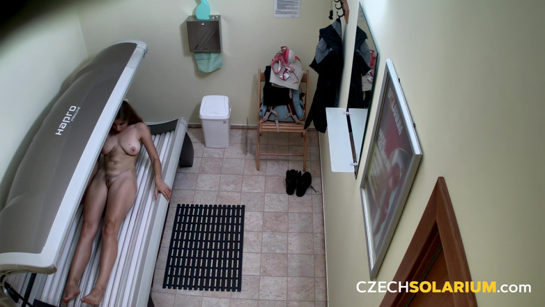 Czech Solarium: Czech Solarium 163: Hairy MILF Gives Us a Free Show in...