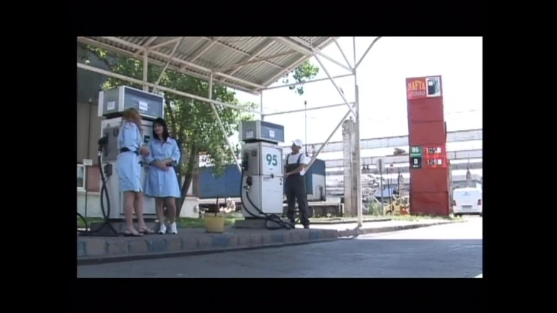 Xtime Network: Молодую брюнетку с большими сосками трахнули в задницу и камшот в рот большим членом в любительском видео