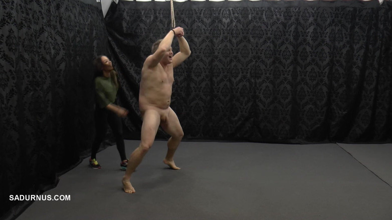 Sadurnus: Puan Nomi Tendang Zakar