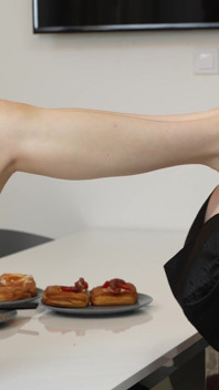 Cul sauvage, aisselles, léchage de chatte, squirt, sexe avec ma demi-sœur