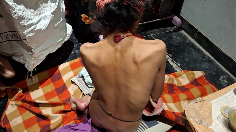 Madhya Sangeeta: Seks zonder pauze in het meubilair van mijn huis, wat...