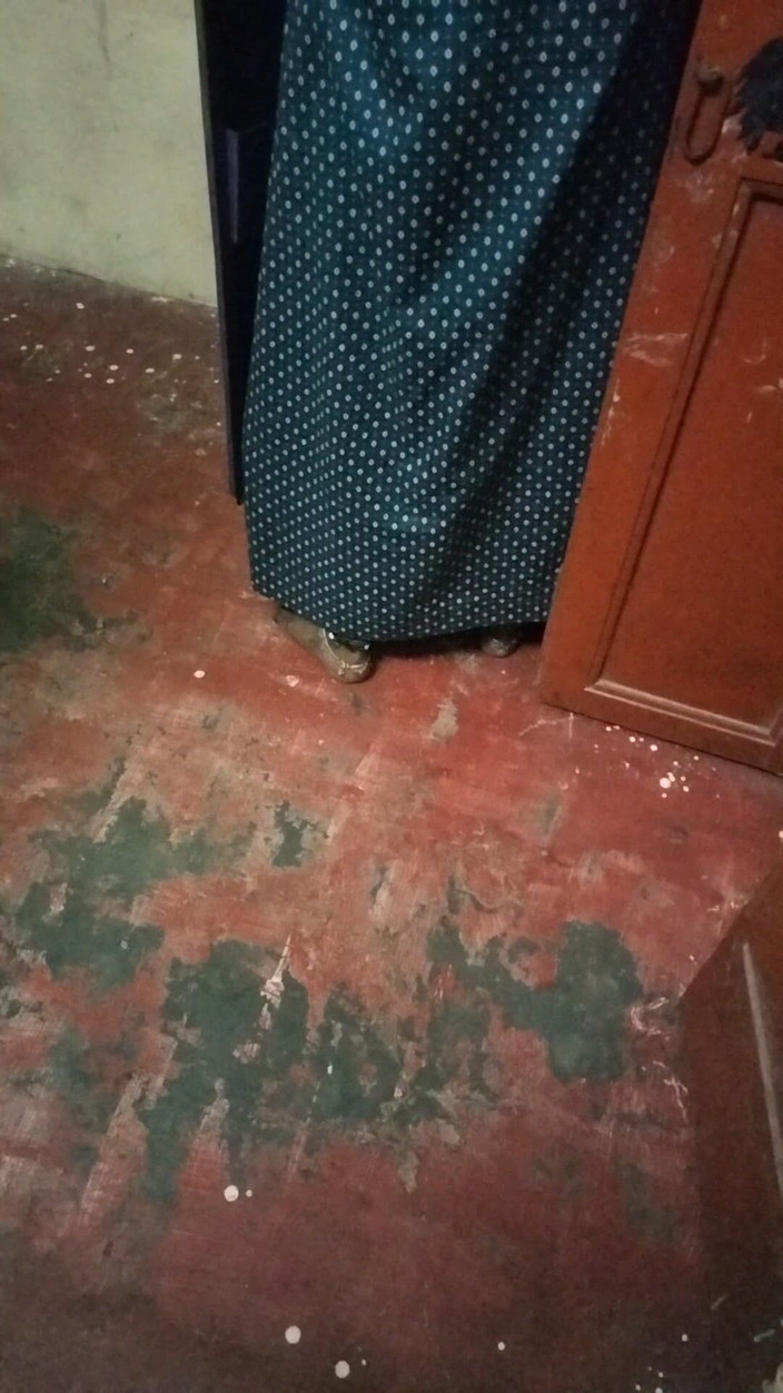 Benita sweety: Abito caldo che parla sporco con indosso