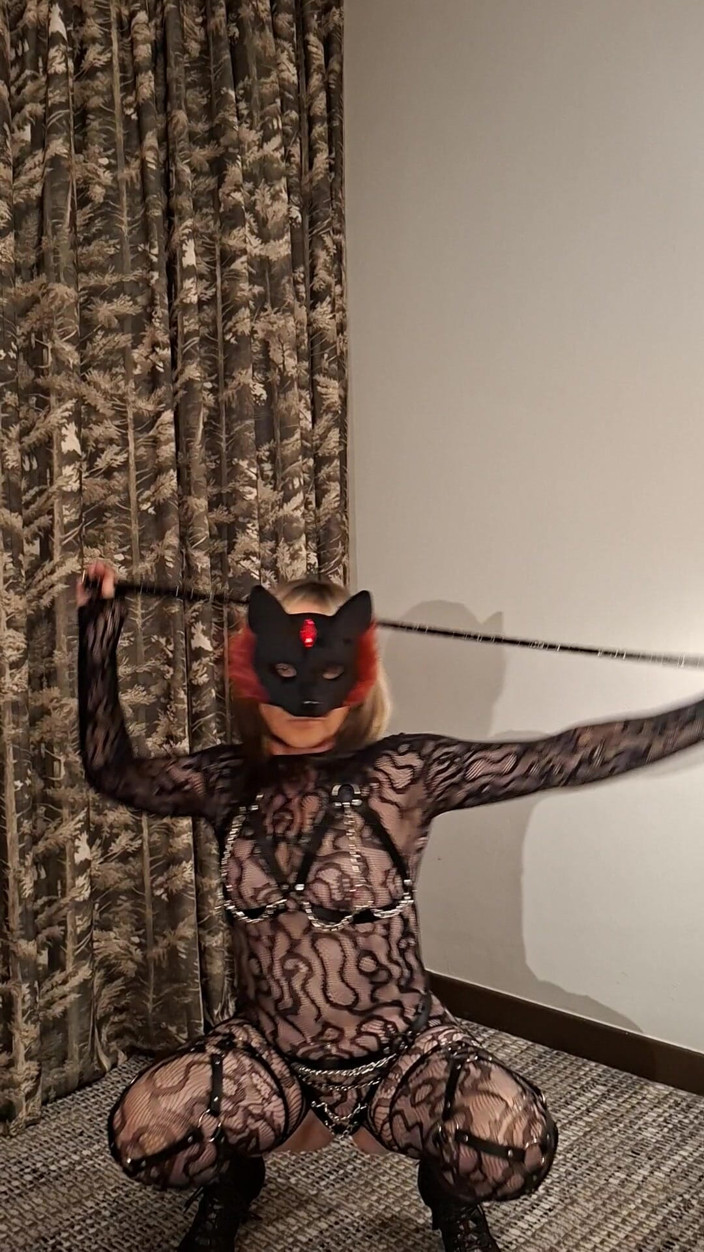 Chantillylace2025: Hot miLF gode del suo dildo