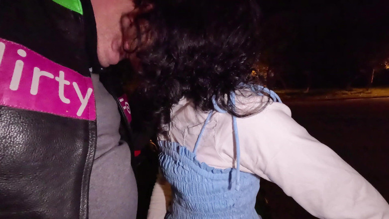 Cindy Luna Petite: Трах на мотоцикле, кримпай Cindy Luna Petite