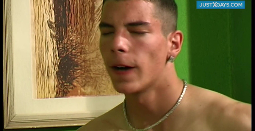 Just x gays: Futai, da, sexy fără prezervativ