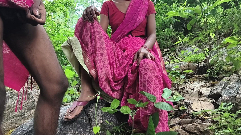 Poonambhabhi village: Sto scopando mia moglie nella giungla