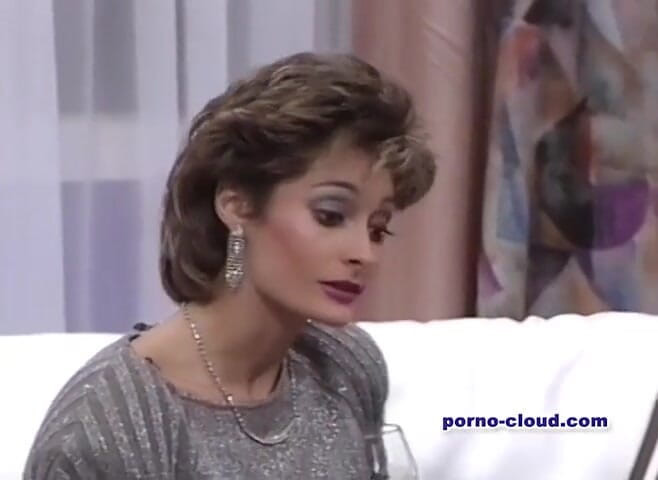 Porno Cloud: Dale de bonecas