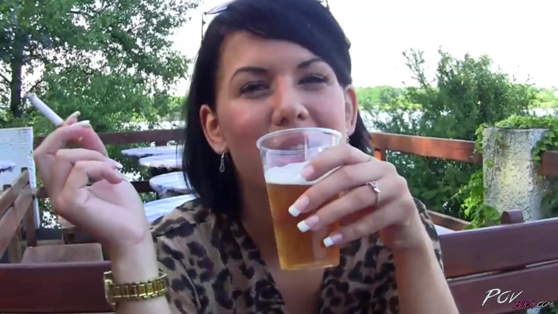Czech Pornzone: Eager brunette blowing cock in openair