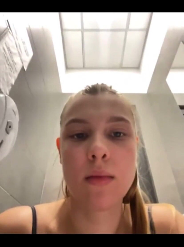 JuiceLussie: Masturbating in the Fitting Room