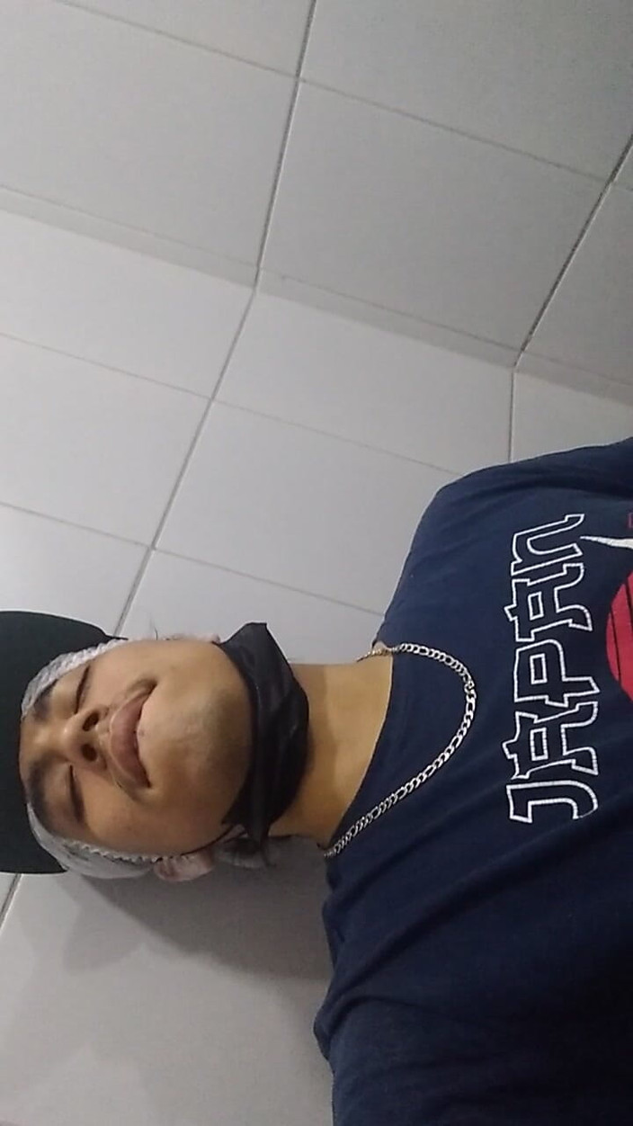 AlexAlejandro13: Dans un centre commercial