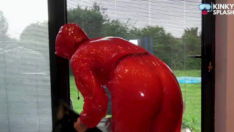 UKCuteGirl Lucy Lauren: Shiny Pvc Rain Suit Garden Tease